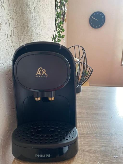 Le For'Home Αρλ Εξωτερικό φωτογραφία